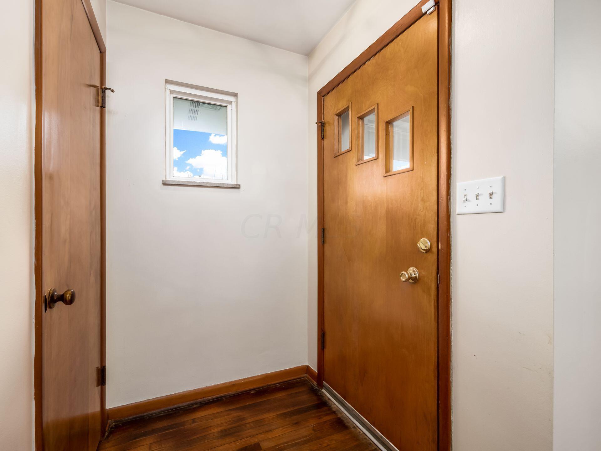 7710 Riverside Drive Dublin, OH 43016 - Photo 4 of 67 4