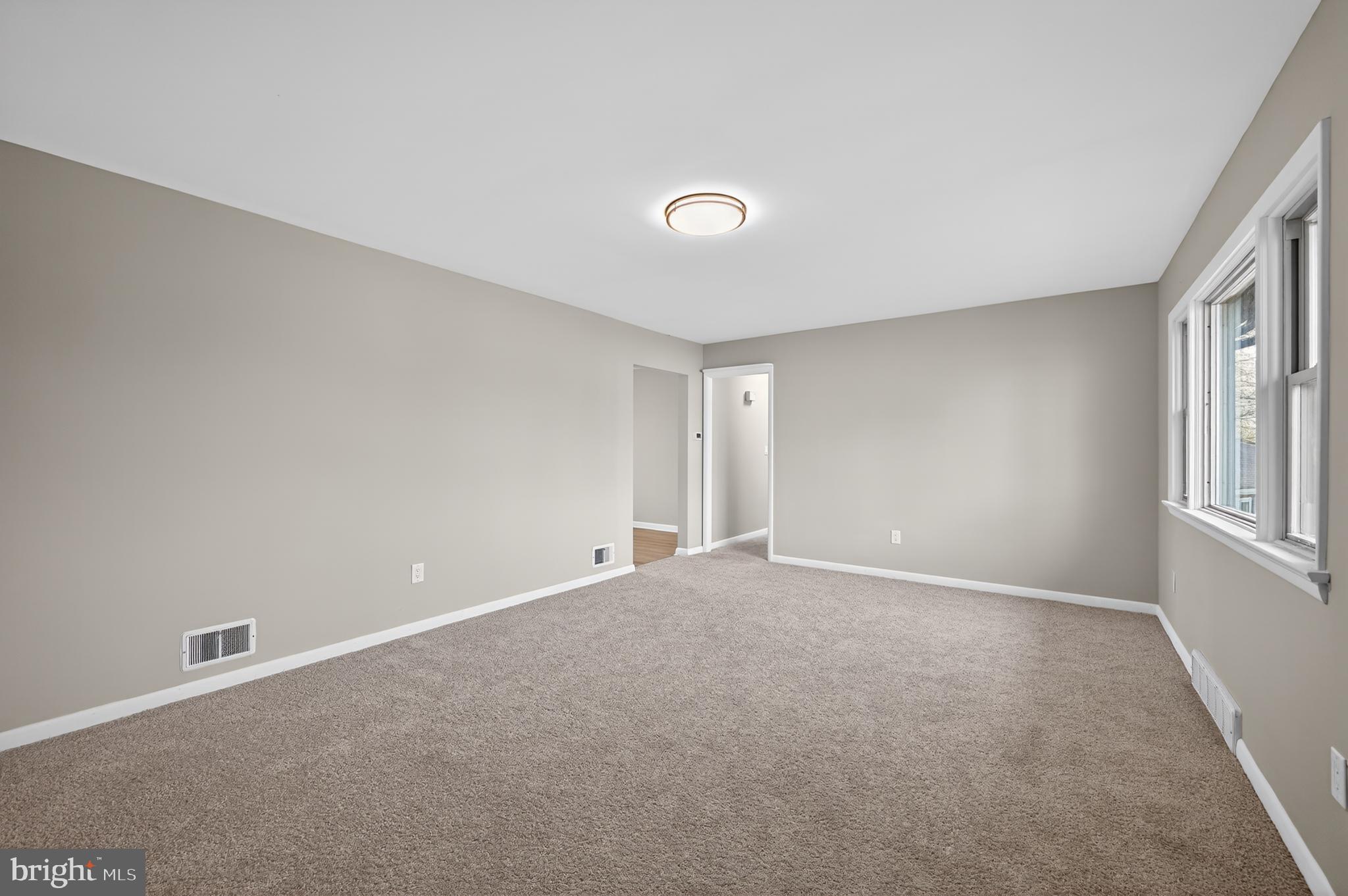 17721 Timberlane Hagerstown, MD 21740 - Photo 7 of 34