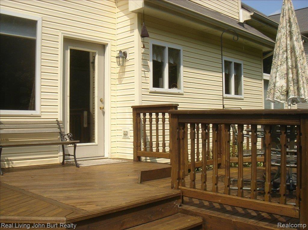 154 Eagle Ridge Road Lake Orion, MI 48360 - Photo 19 of 21 DSC03693