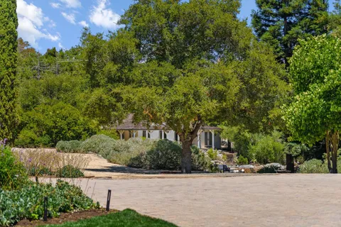 $13,988,000 | 1142 Moore Road, Woodside, CA 94062