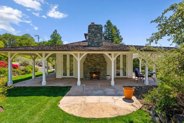 $13,988,000 | 1142 Moore Road, Woodside, CA 94062