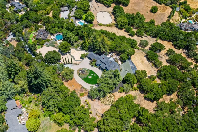 $13,988,000 | 1142 Moore Road, Woodside, CA 94062