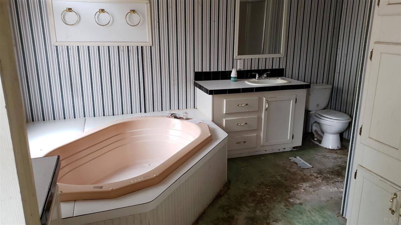 8288 Punjob Road Milton, FL 32583 - Photo 12 of 21 Gallery Image 12