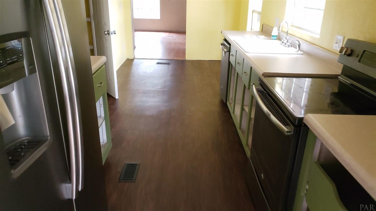 8288 Punjob Road Milton, FL 32583 - Photo 6 of 21 Gallery Image 6