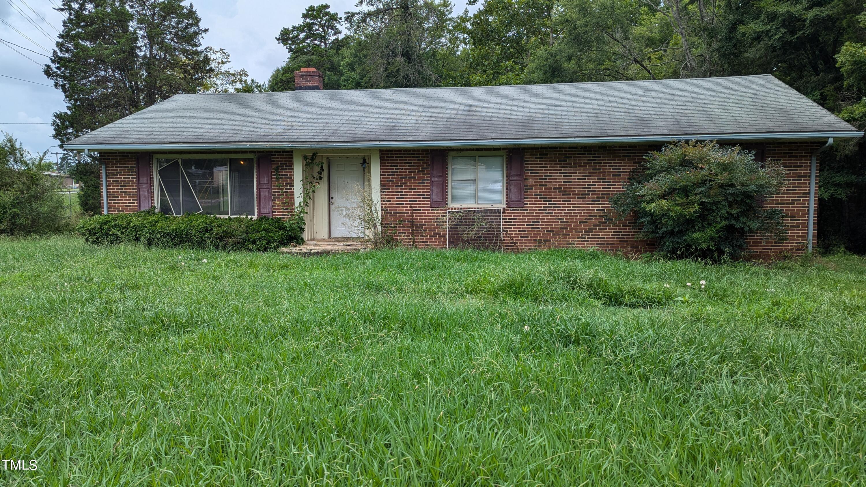 308 Roxboro Road Haw River, NC 27258 - Photo 1 of 12 1 Front View - 308 Roxboro Street