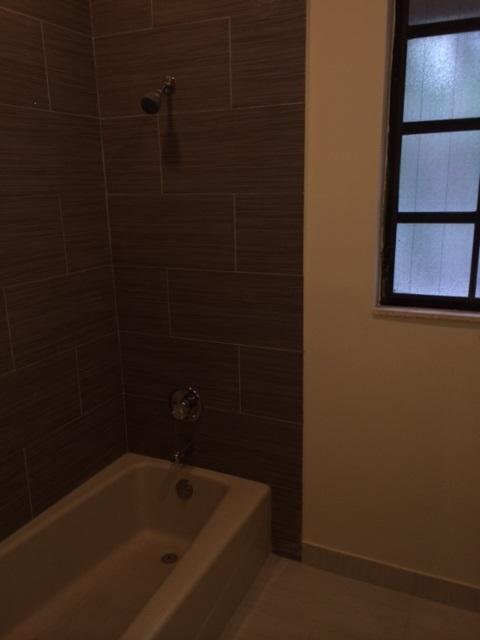 384 Northwest 9th Terrace Boca Raton, FL 33486 - Photo 10 of 16 9th bath2