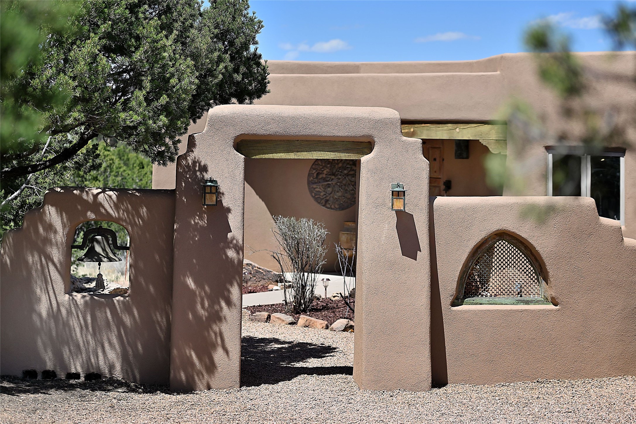 53 Vallecito Road Santa Fe, NM 87506 - Photo 3 of 31