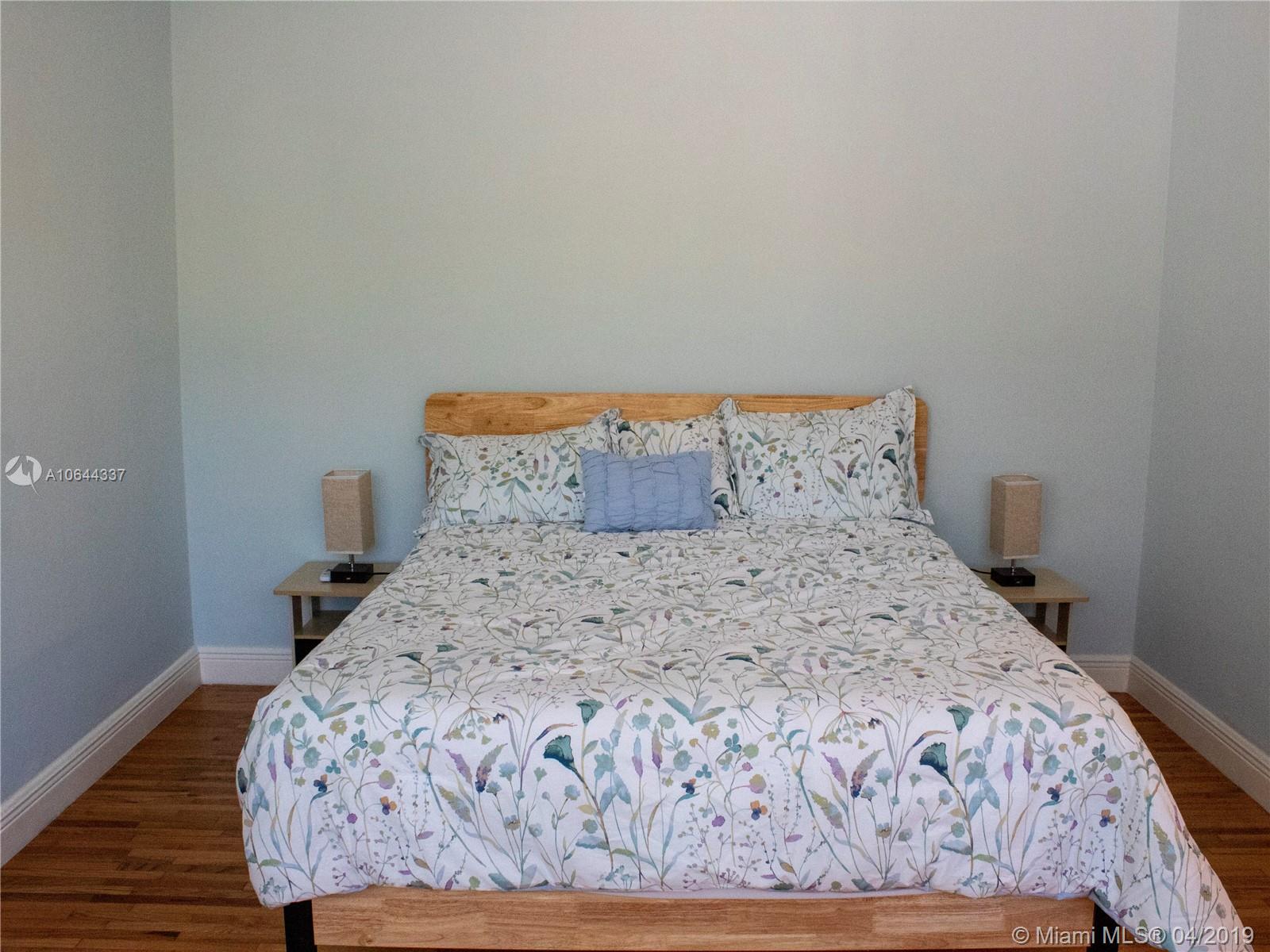320 85th Street, Unit 15 Miami Beach, FL 33141 - Photo 12 of 25