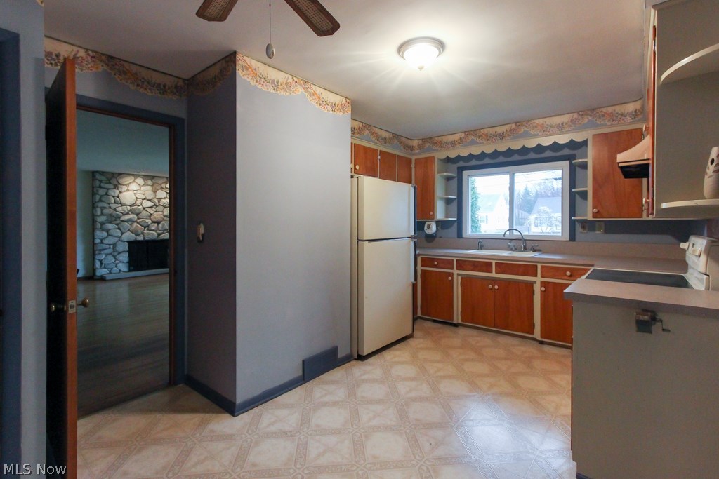 24307 Maple Ridge Road North Olmsted, OH 44070 - Photo 6 of 35 Gallery Image 6