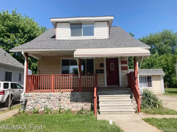 $825 | 23360 Carlisle Avenue, Hazel Park, MI 48030