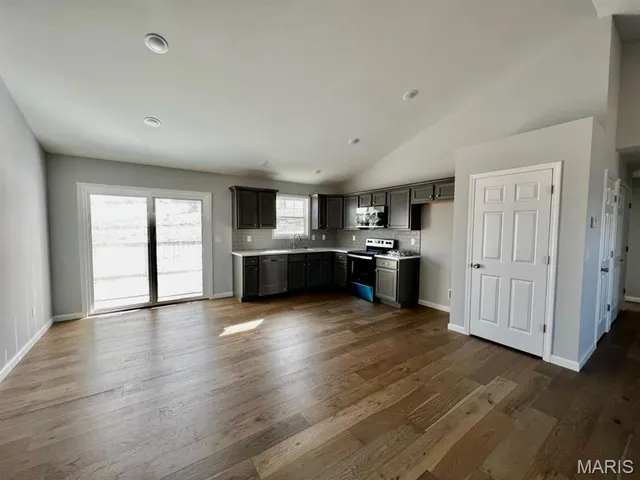 $307,500 | 1018 Lakeway Drive, Labadie, MO 63055