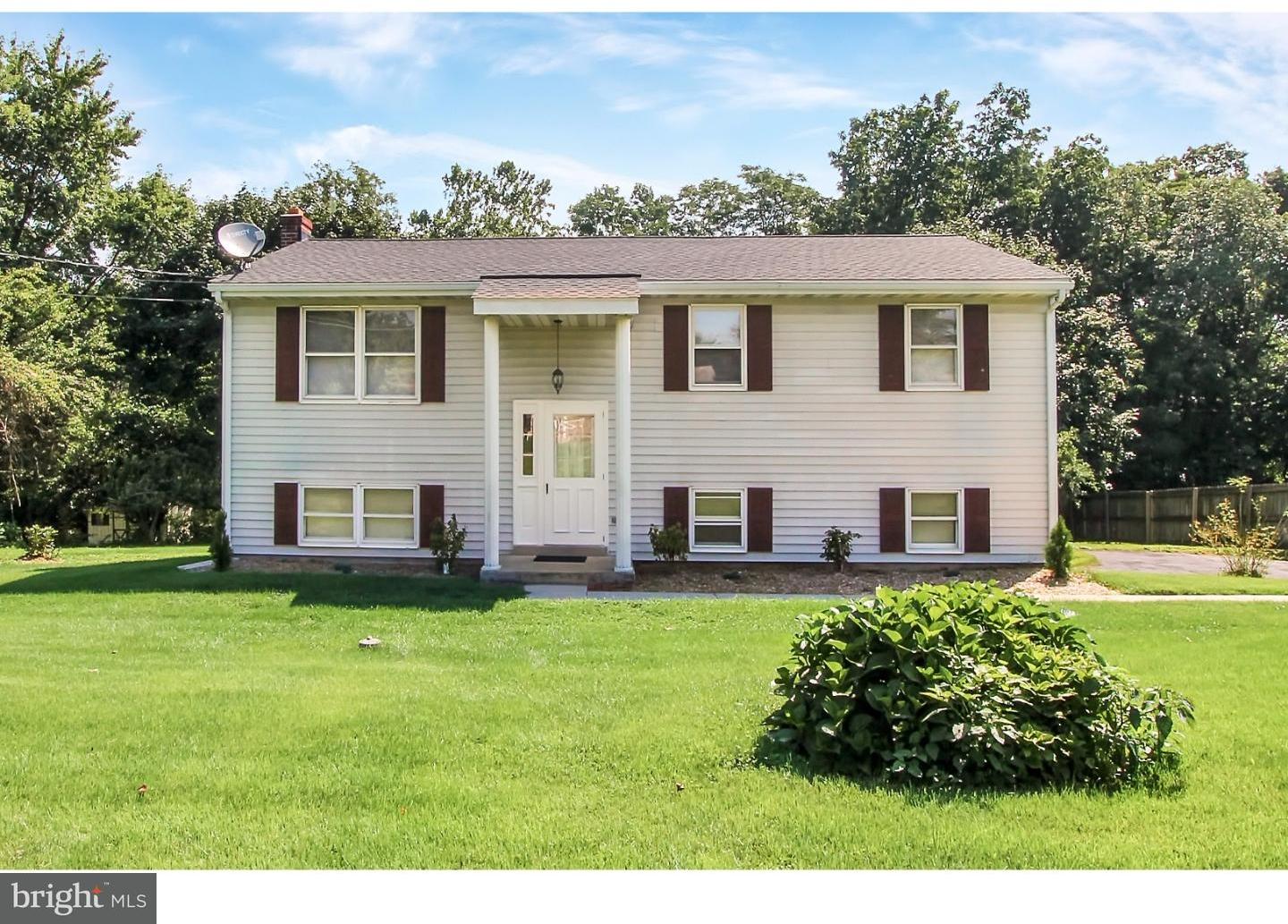 219 Reifsnyder Road Lititz, PA 17543 - Photo 1 of 25
