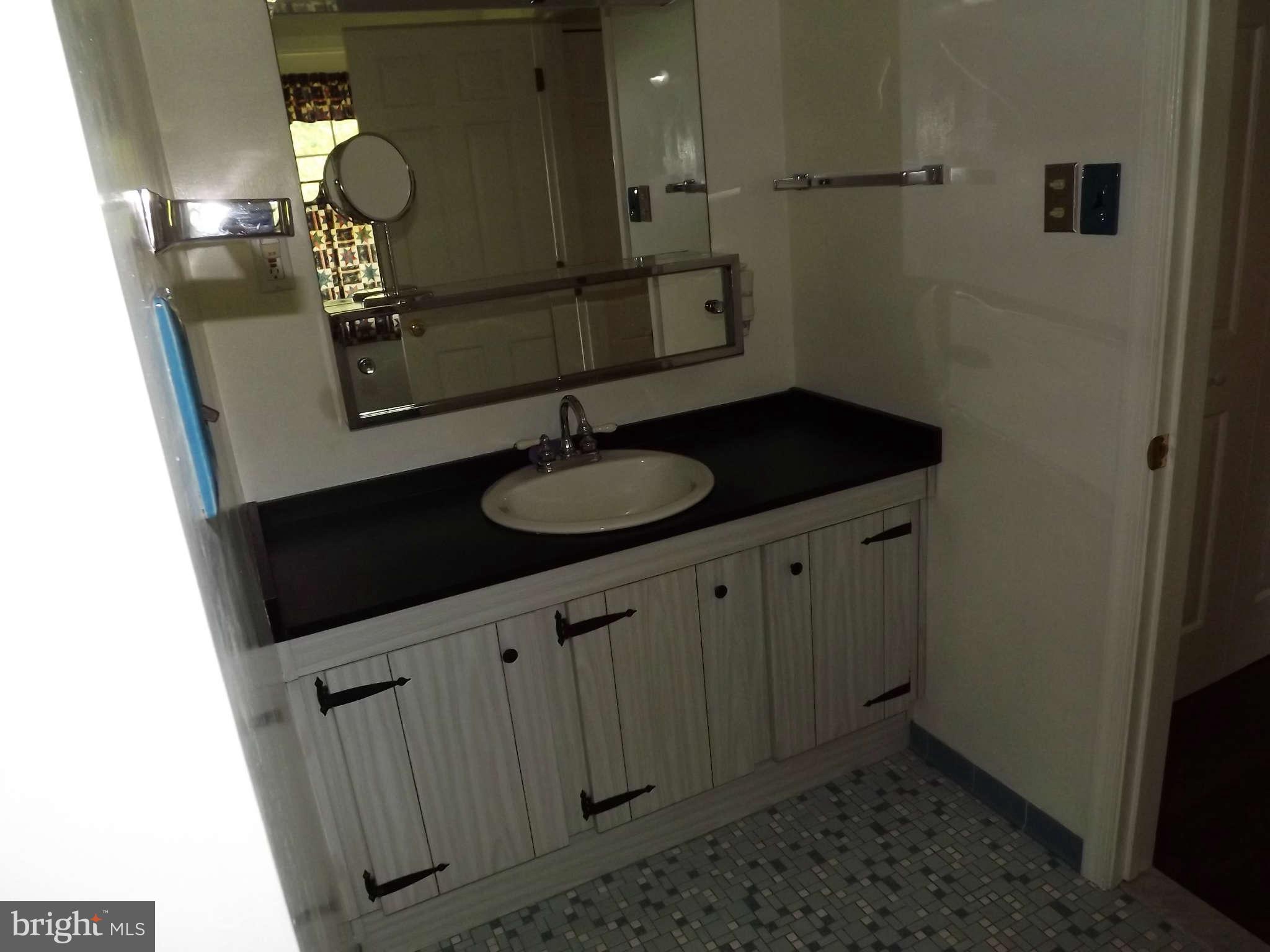 3057 Mimon Road Annapolis, MD 21403 - Photo 15 of 26 Bath Master