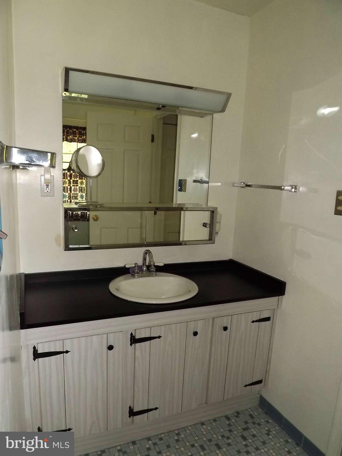 3057 Mimon Road Annapolis, MD 21403 - Photo 16 of 26 Bath Master
