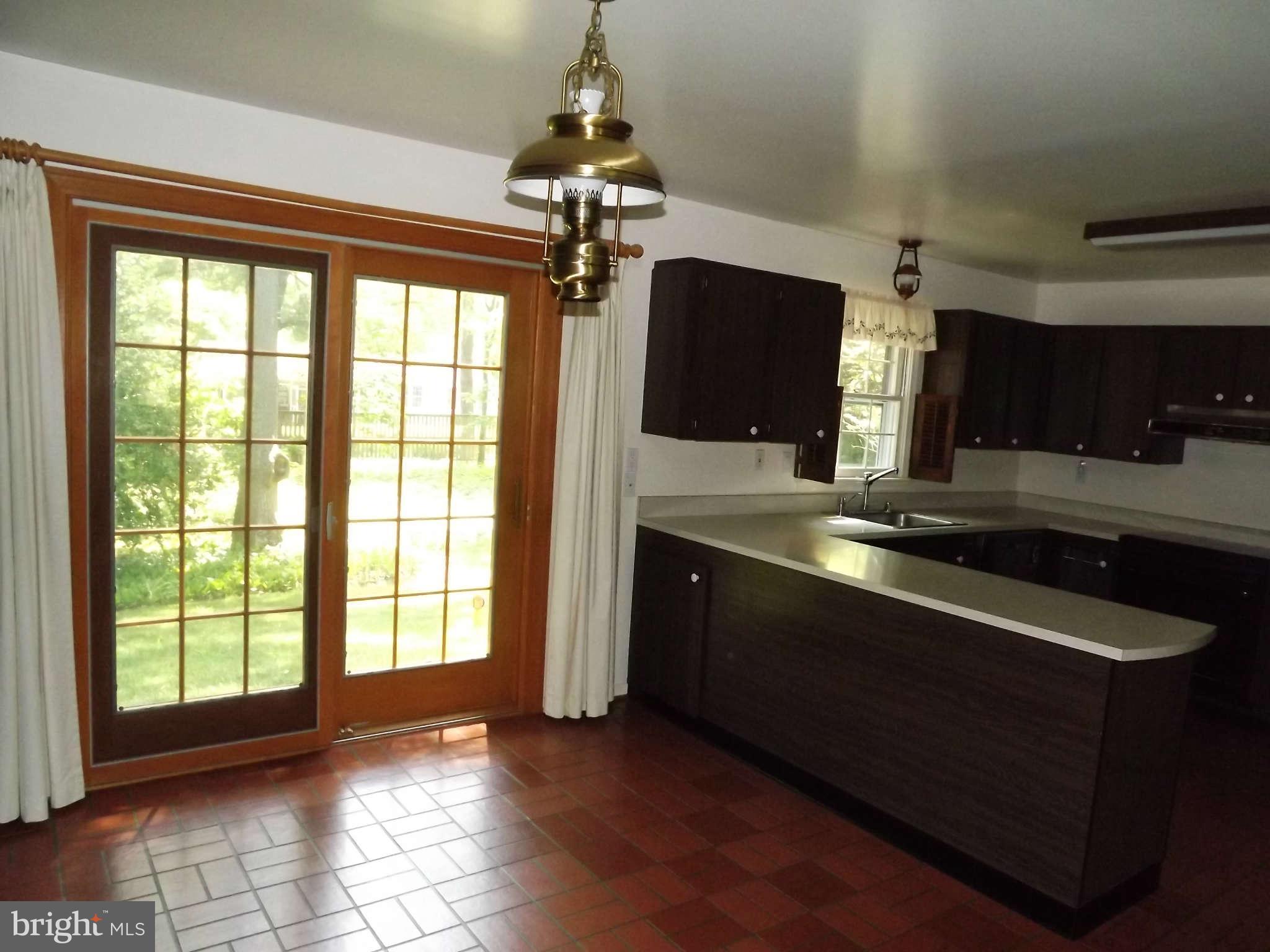 3057 Mimon Road Annapolis, MD 21403 - Photo 8 of 26 Kitchen