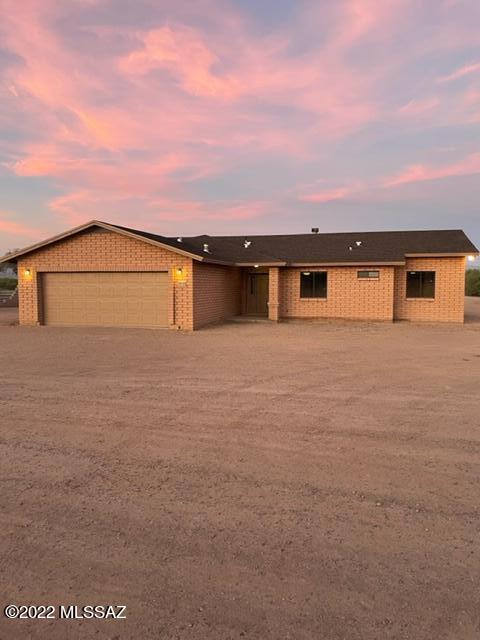 2529 South Mission Road Tucson, AZ 85713 - Photo 4 of 32