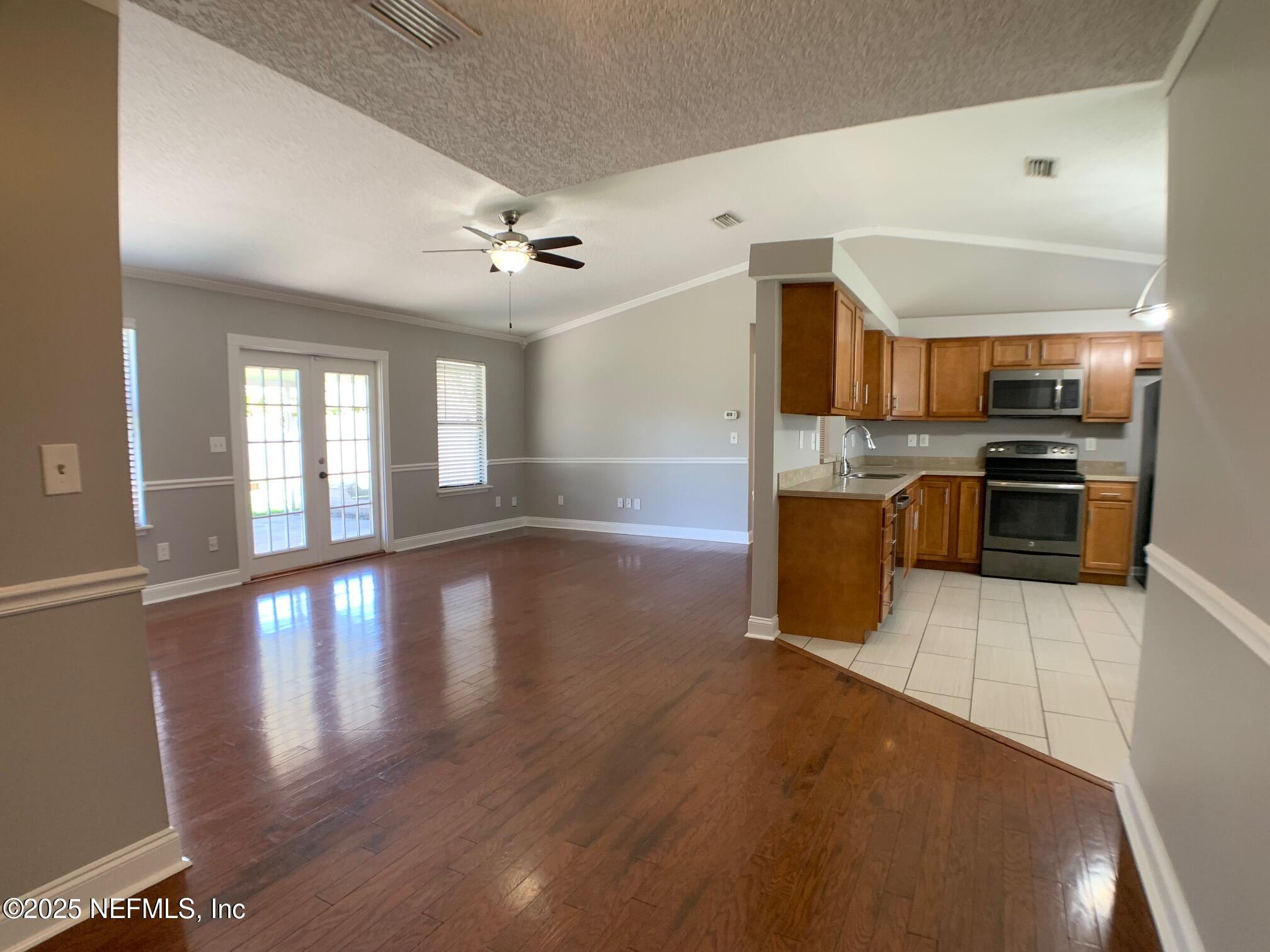 1571 Kingfisher Boulevard Orange Park, FL 32065 - Photo 9 of 24 IMG_6719