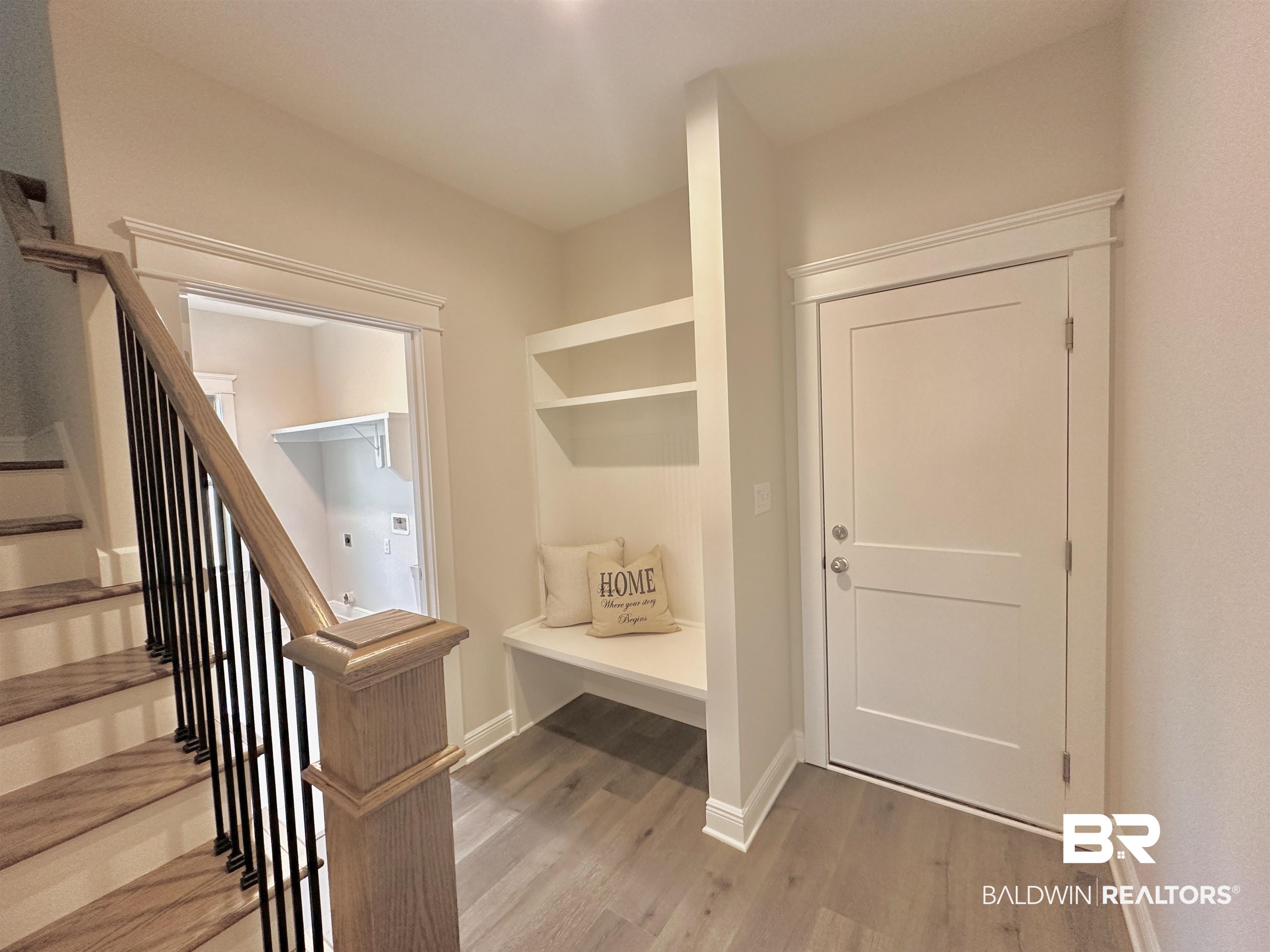 691 Kitfox Avenue Fairhope, AL 36532 - Photo 18 of 42 Mudroom with wood-type flooring