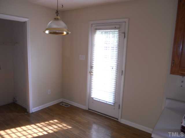 712 Matney Lane Apex, NC 27502 - Photo 6 of 8