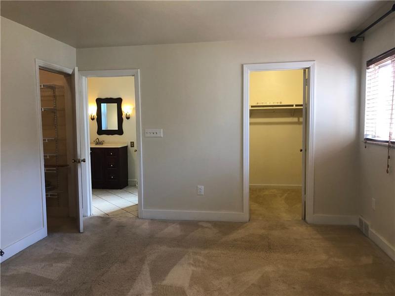 10208 Pearl Road Pittsburgh, PA 15235 - Photo 11 of 23 Master bedroom with full bath and huge walk in style closet.