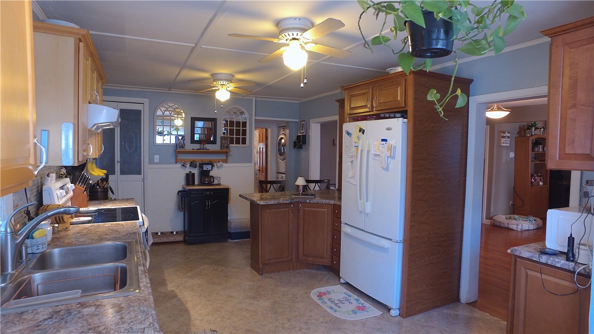 56 Miles Avenue Woonsocket, RI 02895 - Photo 3 of 12