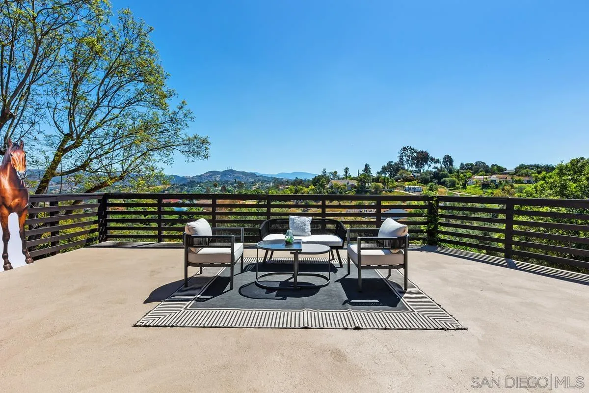 974 Via Hillview Fallbrook, CA 92028 - Photo 14 of 43 a terrace view with sitting space
