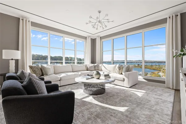 $2,295,000 | 100 Garvies Point Road, Unit 1036, Glen Cove, NY 11542