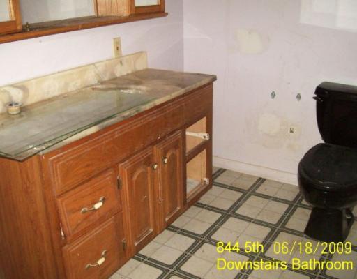844 5th Street East Rochester, PA 15074 - Photo 11 of 17 Other.
