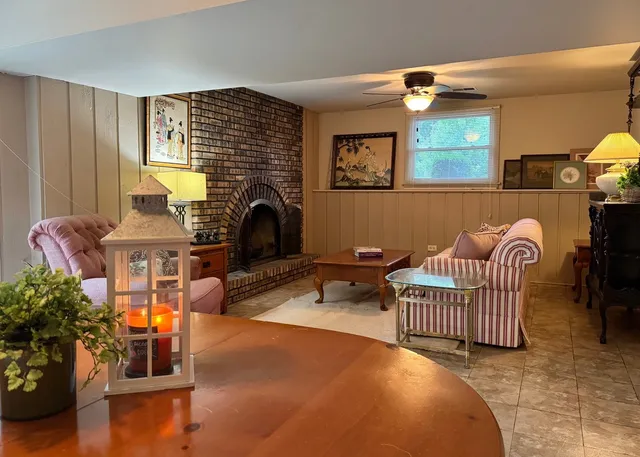 $449,000 | 416 Trinity Court, Buffalo Grove, IL 60089