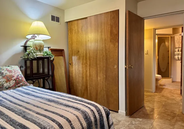 $429,000 | 416 Trinity Court, Buffalo Grove, IL 60089