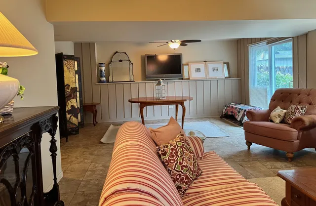 $429,000 | 416 Trinity Court, Buffalo Grove, IL 60089