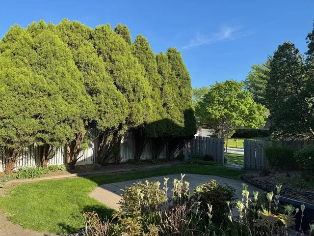 $449,000 | 416 Trinity Court, Buffalo Grove, IL 60089