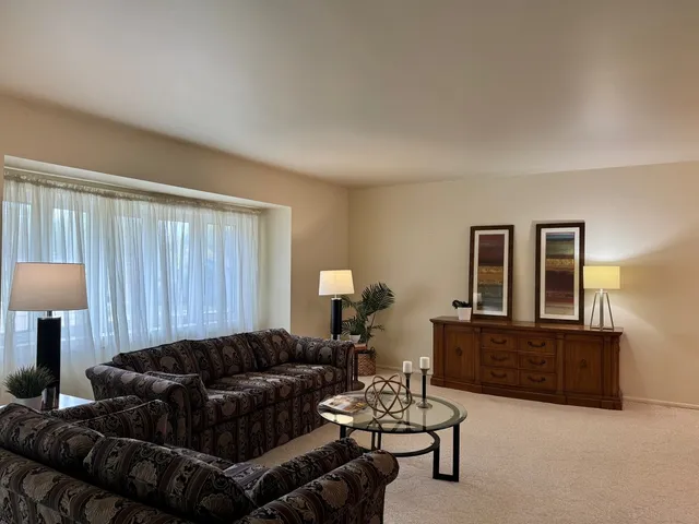 $449,000 | 416 Trinity Court, Buffalo Grove, IL 60089