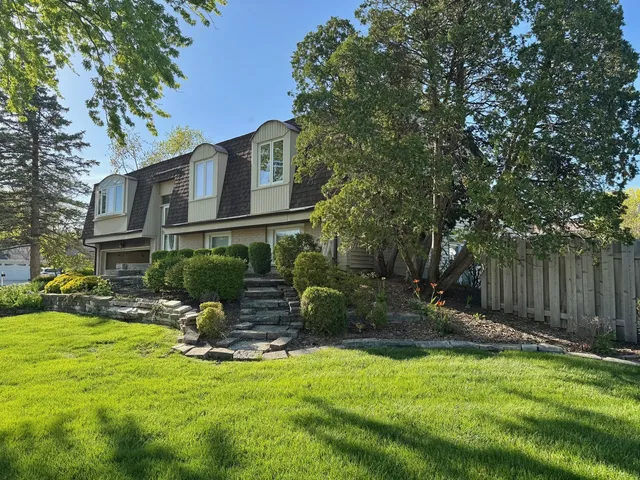 $449,000 | 416 Trinity Court, Buffalo Grove, IL 60089