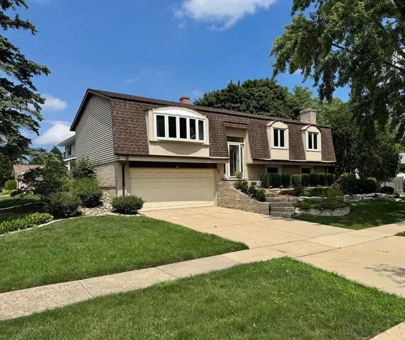 $449,000 | 416 Trinity Court, Buffalo Grove, IL 60089