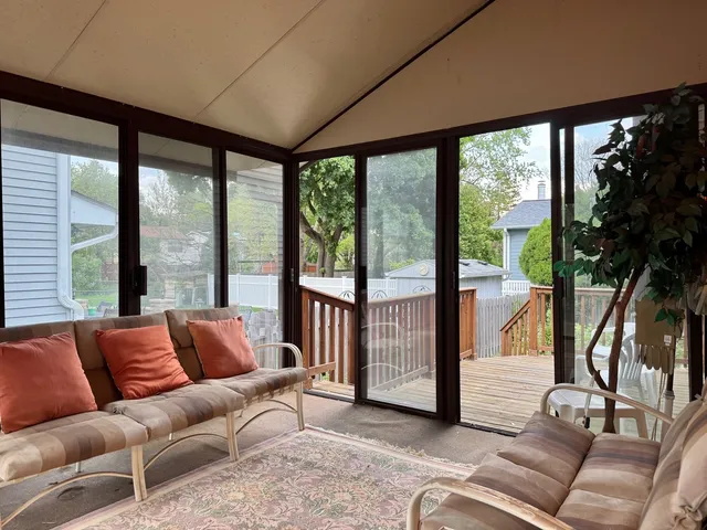 $429,000 | 416 Trinity Court, Buffalo Grove, IL 60089