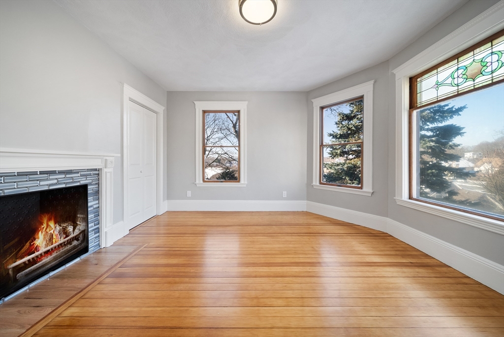 24 Oak Hill Road Saugus, MA 01906 - Photo 10 of 42 Gallery Image 10