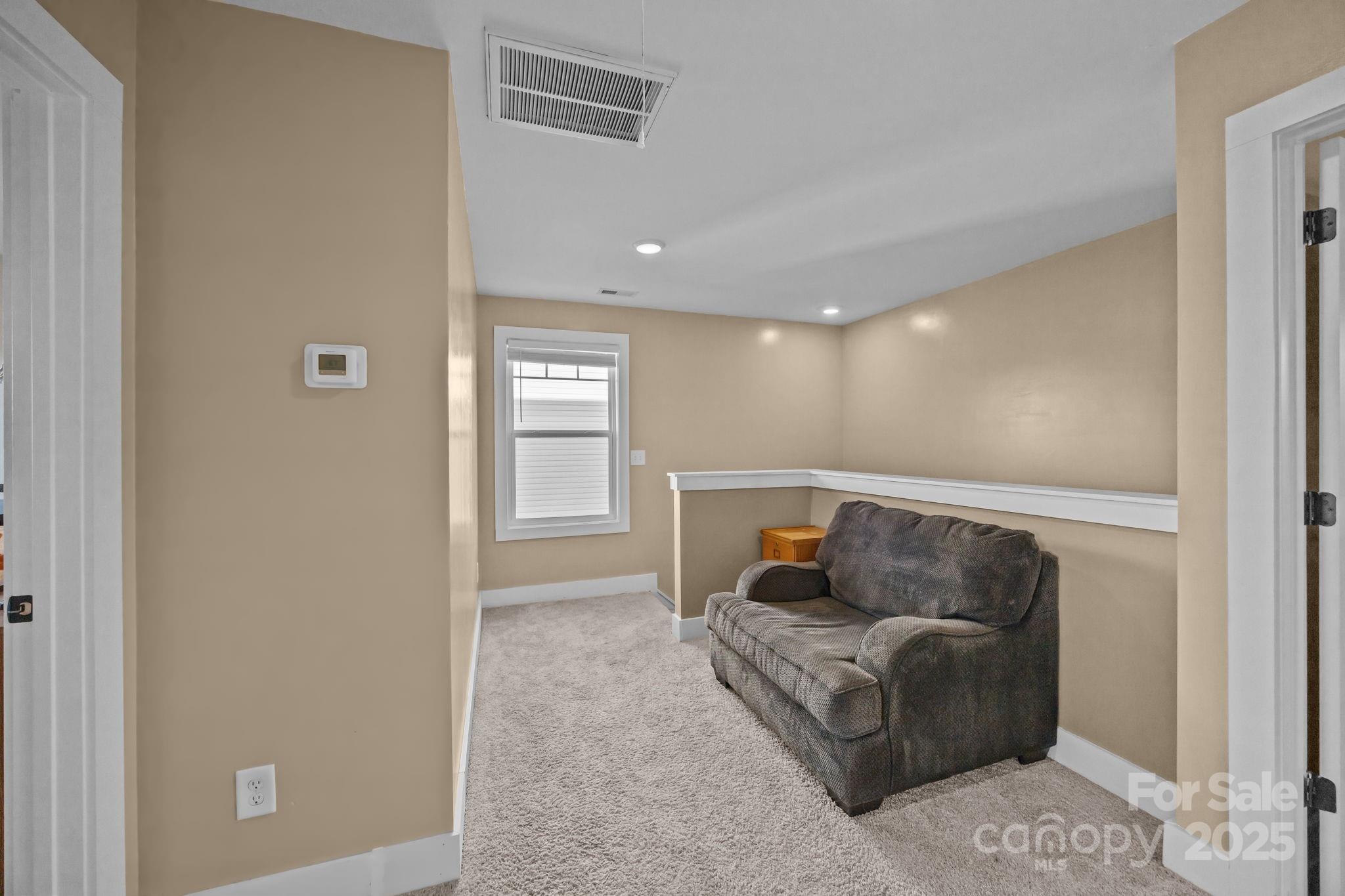 701 3rd Street Southeast Conover, NC 28613 - Photo 12 of 26