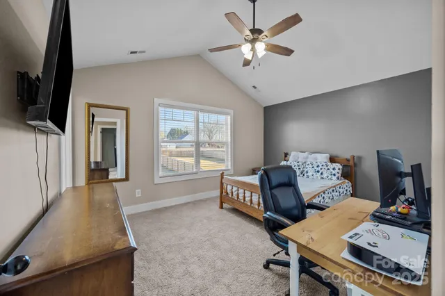 $300,000 | 701 3rd Street Southeast, Conover, NC 28613