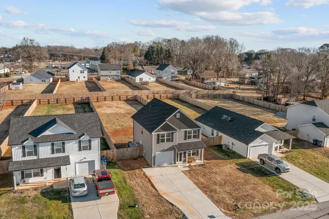 $300,000 | 701 3rd Street Southeast, Conover, NC 28613