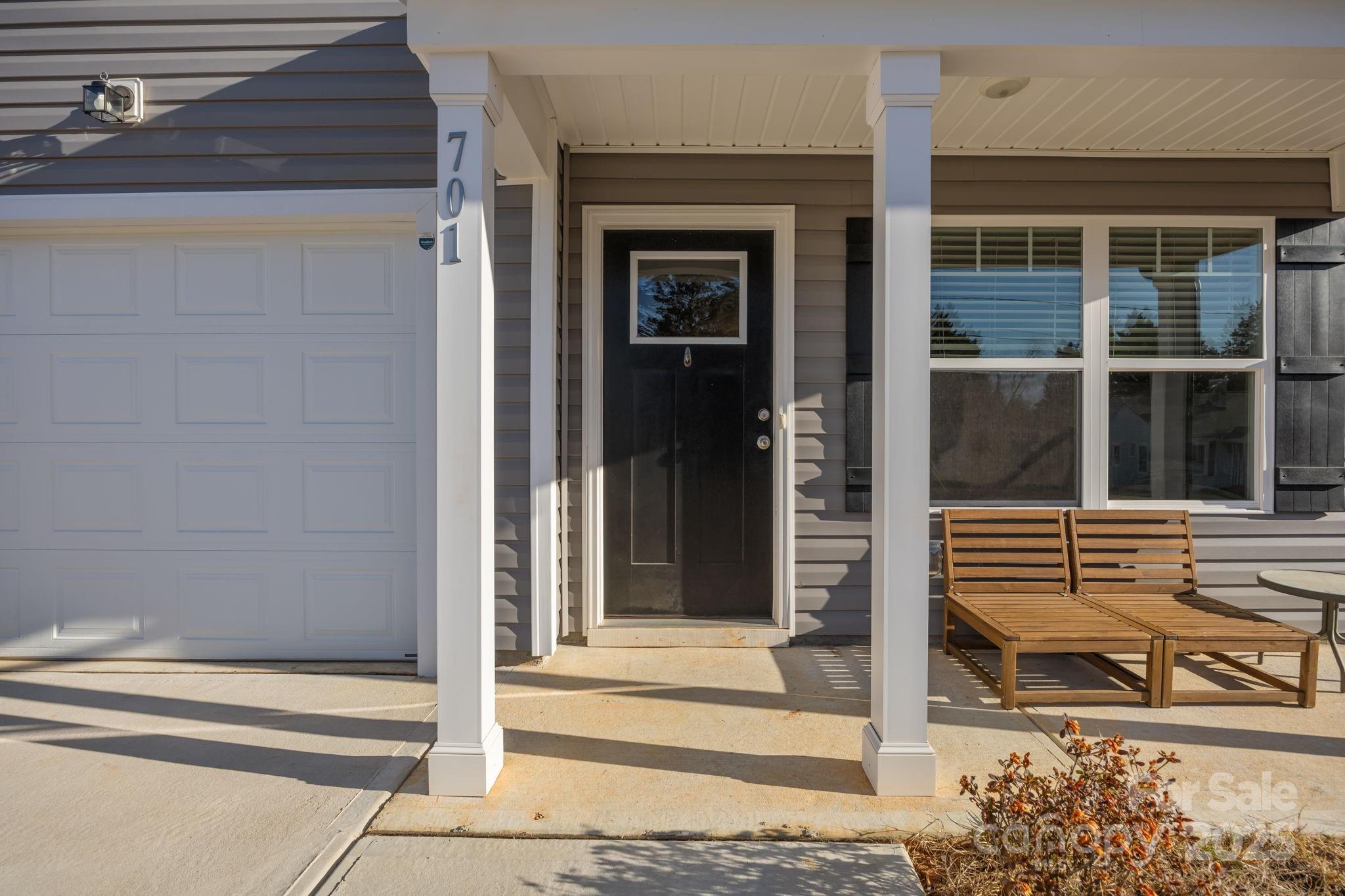 701 3rd Street Southeast Conover, NC 28613 - Photo 4 of 26