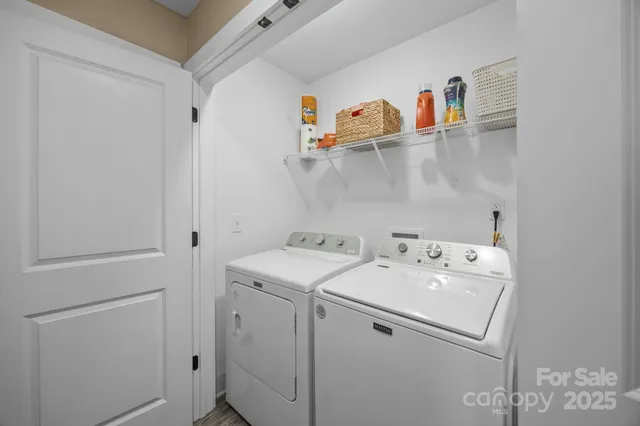 $300,000 | 701 3rd Street Southeast, Conover, NC 28613