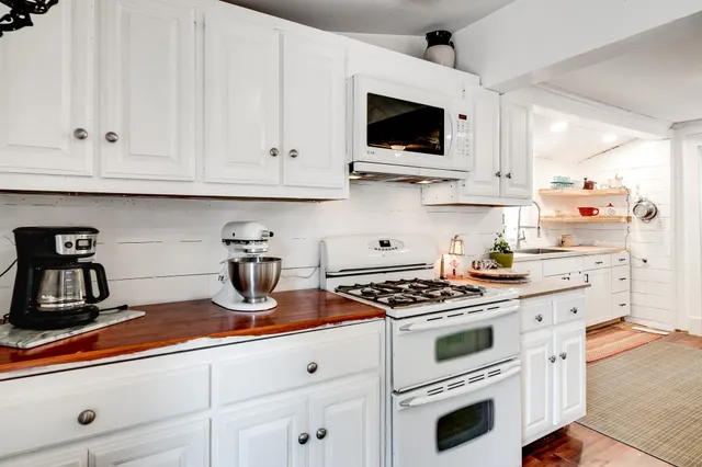 $389,900 | 2044 Liebengood Road, Goodlettsville, TN 37072