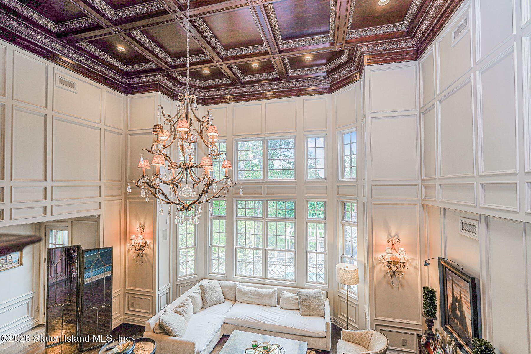 125 Benedict Road Staten Island, NY 10304 - Photo 9 of 96 125 great room full