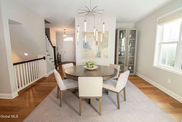 $899,900 | 26 Saw Mill Court, Wilton, NY 12866