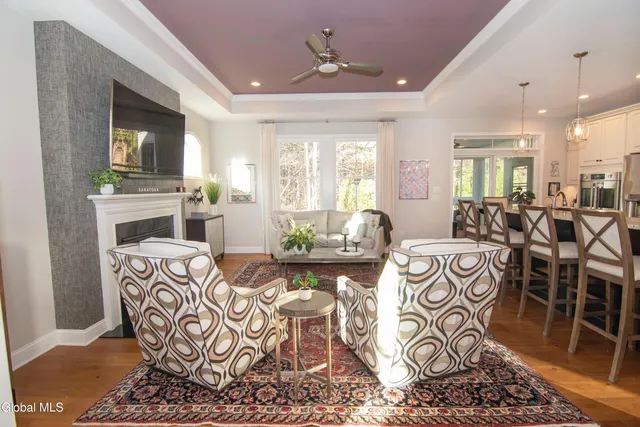 $899,900 | 26 Saw Mill Court, Wilton, NY 12866