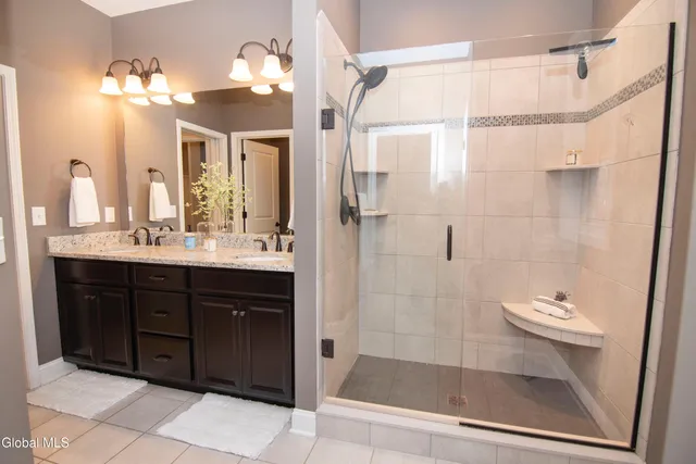 $899,900 | 26 Saw Mill Court, Wilton, NY 12866