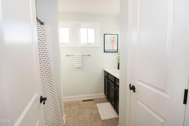 $899,900 | 26 Saw Mill Court, Wilton, NY 12866