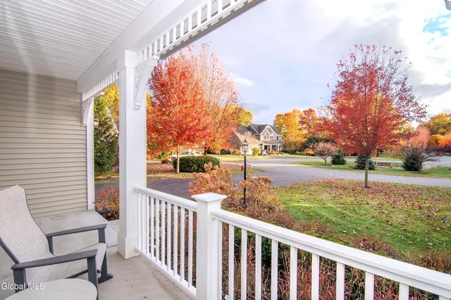 $899,900 | 26 Saw Mill Court, Wilton, NY 12866