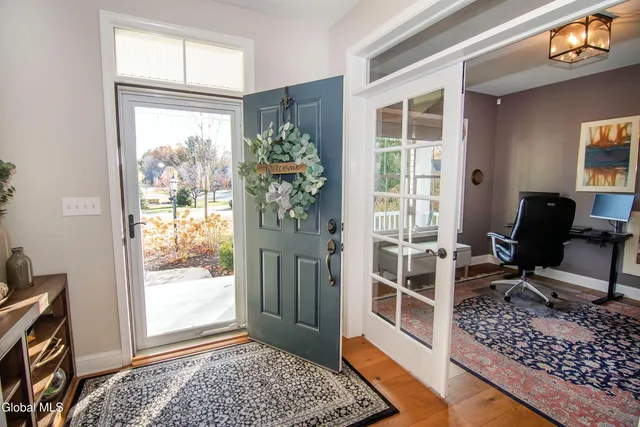 $899,900 | 26 Saw Mill Court, Wilton, NY 12866